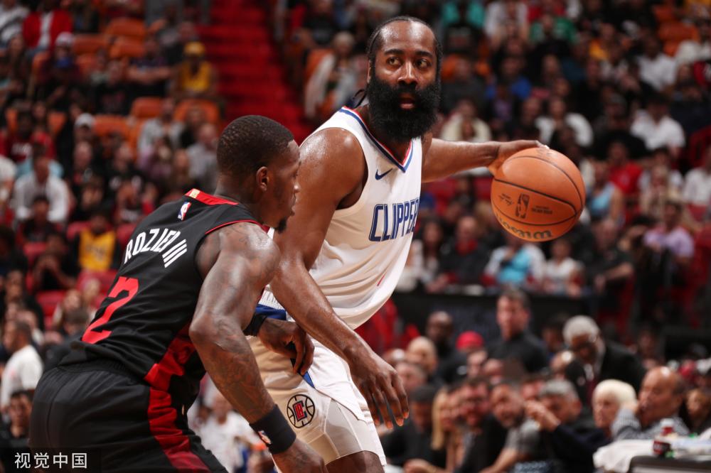 众人瞩目的 众人瞩目的